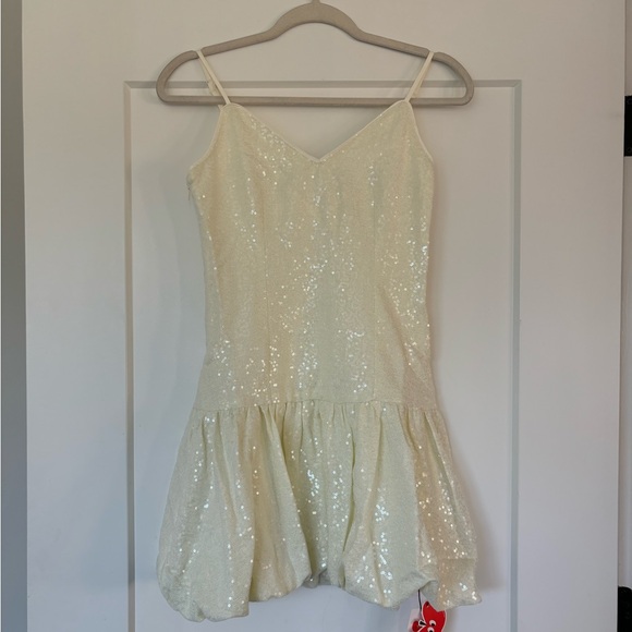 Cider Cream Sequin V-neck Solid Bubble Hem Mini Dress Size 0 NWT - Picture 5 of 7